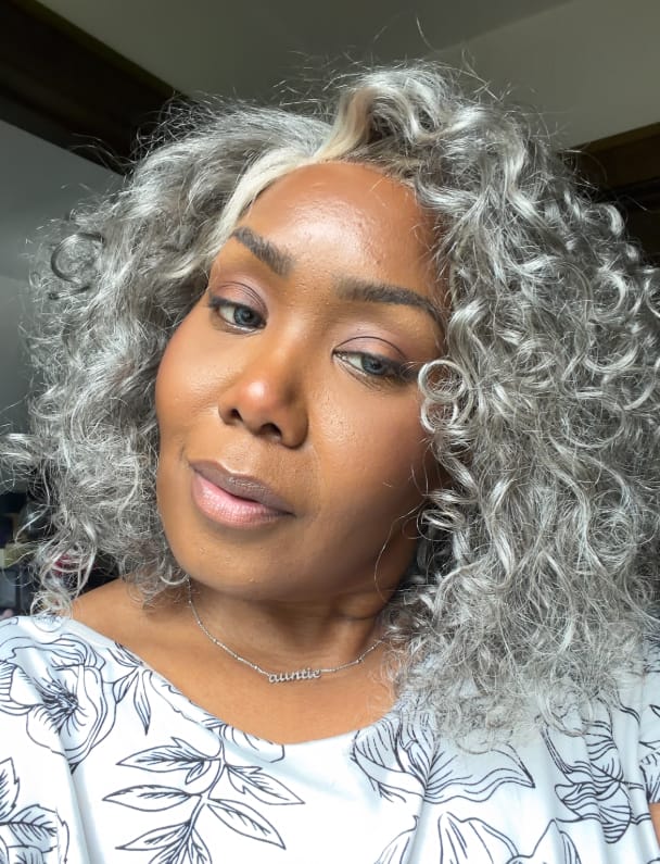Customer photo review of Luvwin 5x5 Gentle  Curly Salt And Pepper Glueless Grey Color Pre-Cut Lace Bob Wig
