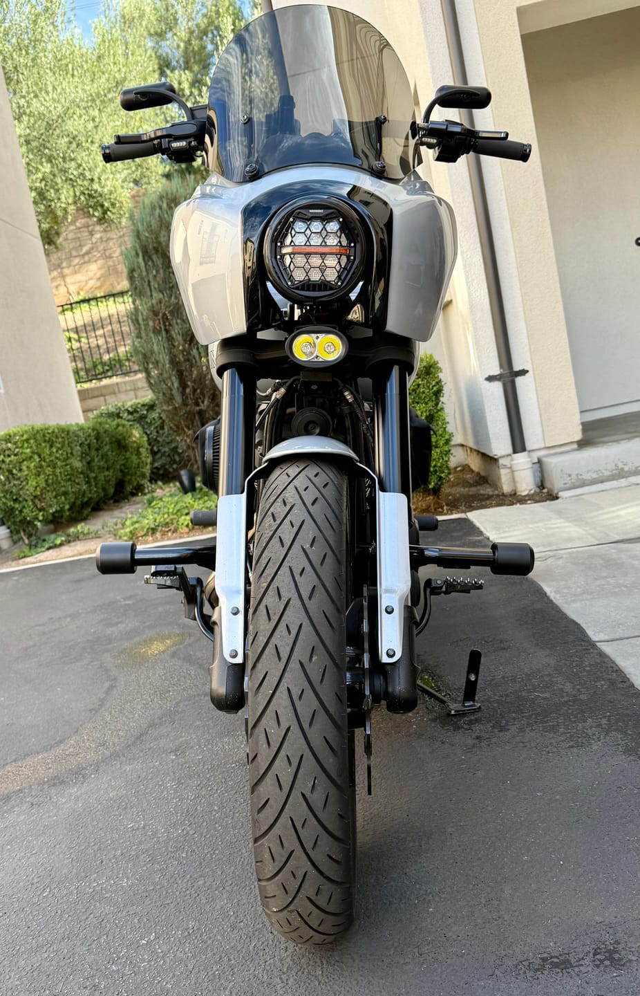 Customer photo review of Viking Dominion Crash Bar/ Engine Guard for Harley Softail Low Rider S FXLRS Gloss Black