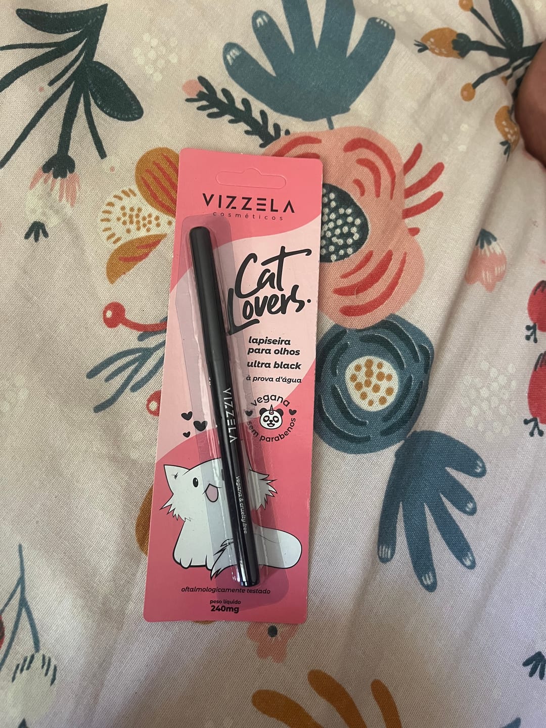 Customer photo review of Lapiseira para Olhos Preta - Cat Lovers - Vizzela