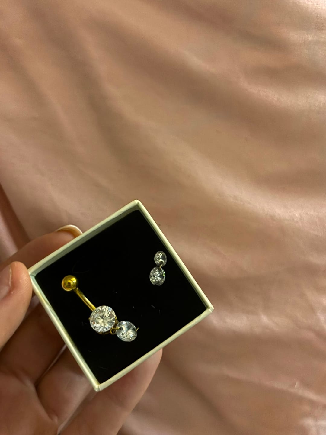 Customer photo review of Hi-Life Teardrop Dangle Belly Piercing - Titan