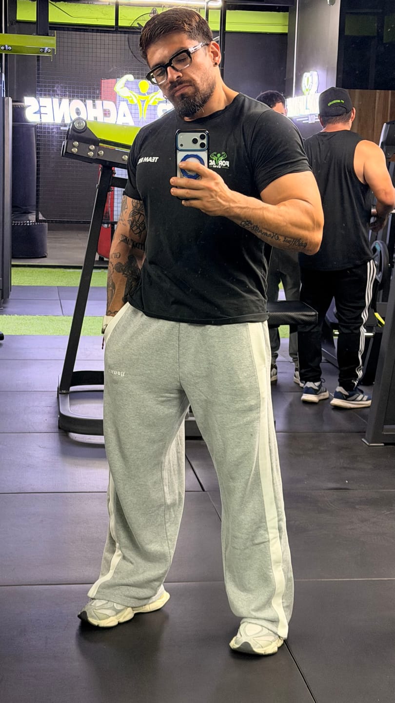 Customer photo review of 2146 - Classic Stripe Sweats