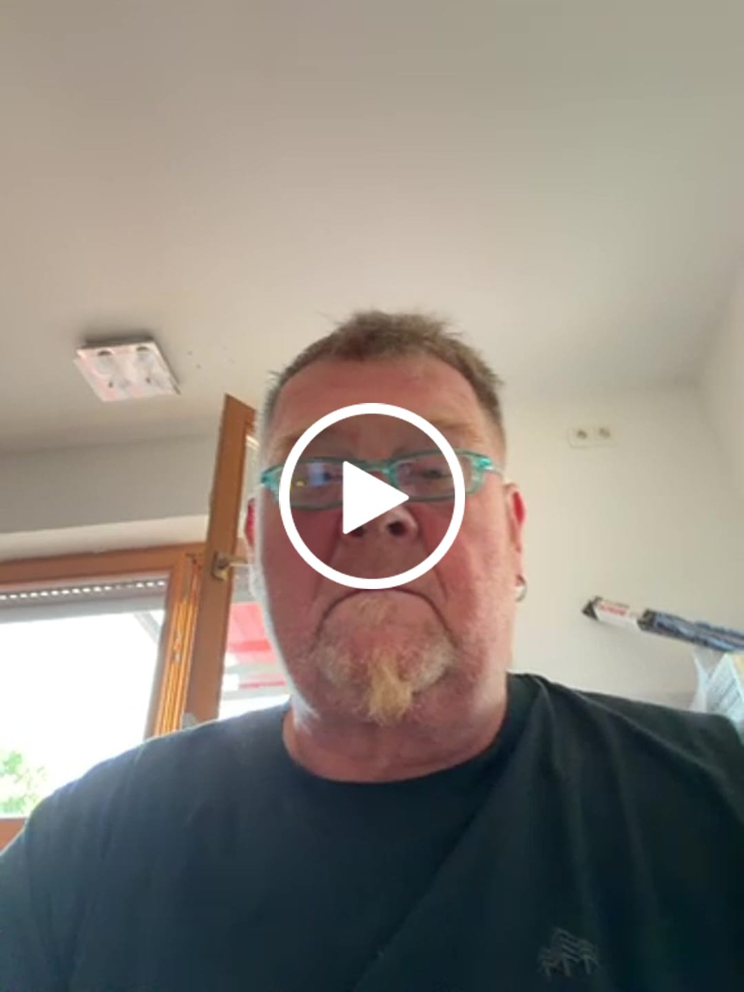 Customer video review of Holzbrüder® Bio Herren Shirt aus mercerisierter Baumwolle
