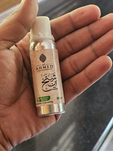 Customer photo review of Bin Shaikh  By Al Ahmed (25ml) | LONG LASTING FRAGRANCE PERFUME FOR MEN AND WOMEN | 100% ALCOHOL FREE ATTAR PERFUME | 25ml | Free 6ml Roll on Empty Bottle