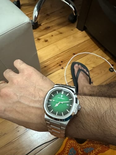 Customer photo review of Poedagar Deluxe Edition® Watch
