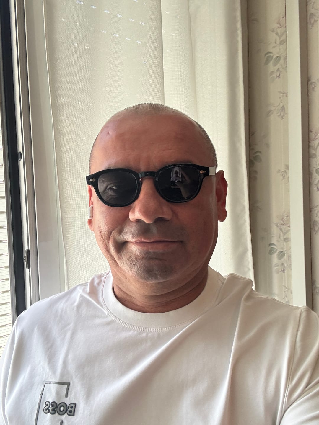 Customer photo review of Classic Black