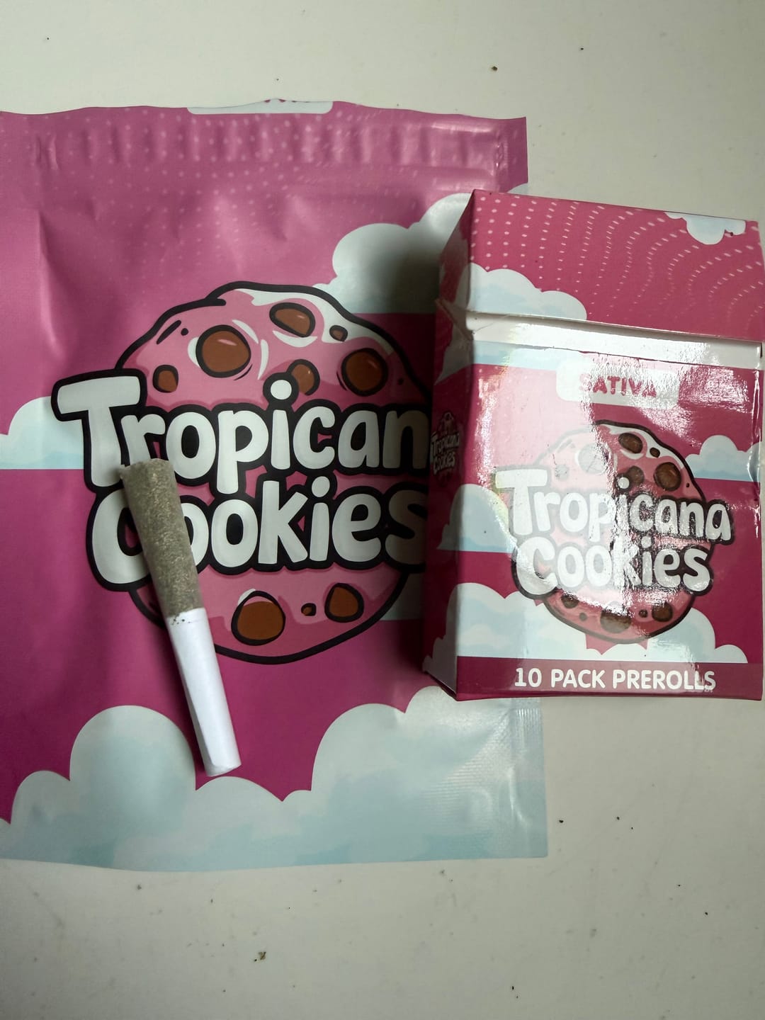 Customer photo review of Tropicana Cookies - Pack of Pre-Rolls (10 Pack) - Sativa
