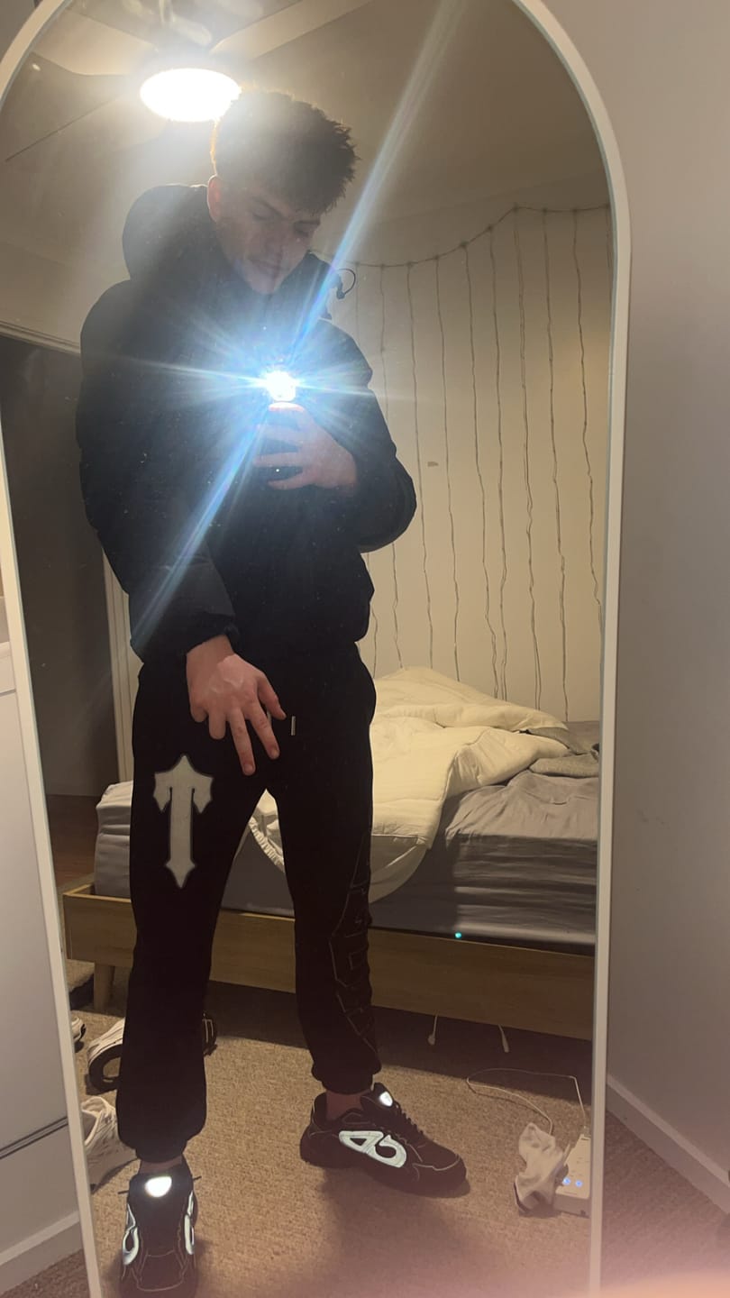 Customer photo review of Geedup x Trapstar Irongate T Trackpants Black