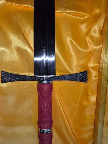 Customer photo review of Longsword of the Four Evangelists - Kingdom Come: Deliverance 2