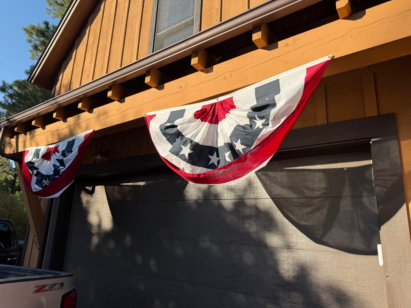 Customer photo review of NEW! Americana Pleated Cotton Fan with Stars