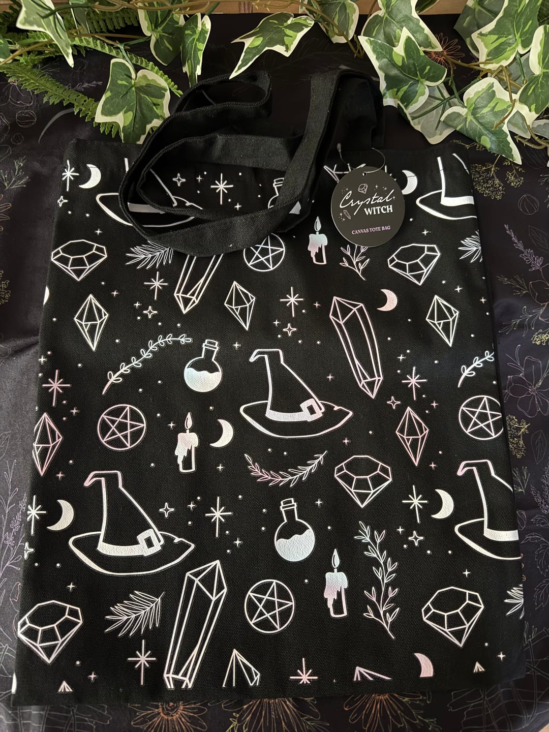 Customer photo review of Crystal Witch Tote Bag – Schwarze Hexen Tasche mit Kristallmotiv