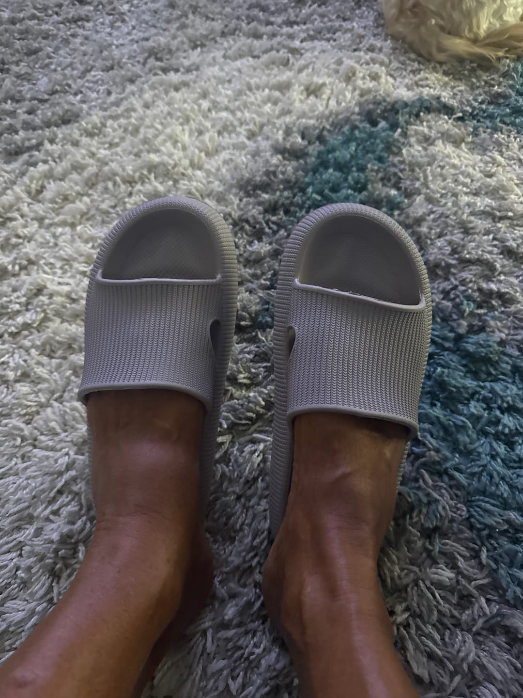 Customer photo review of Cloud Slides - Men's Original Cushion Comfort