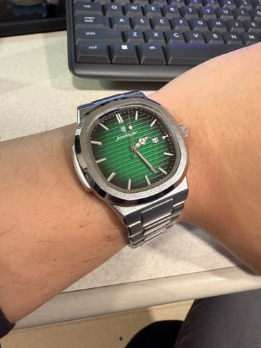 Customer photo review of Poedagar Deluxe Edition® Watch