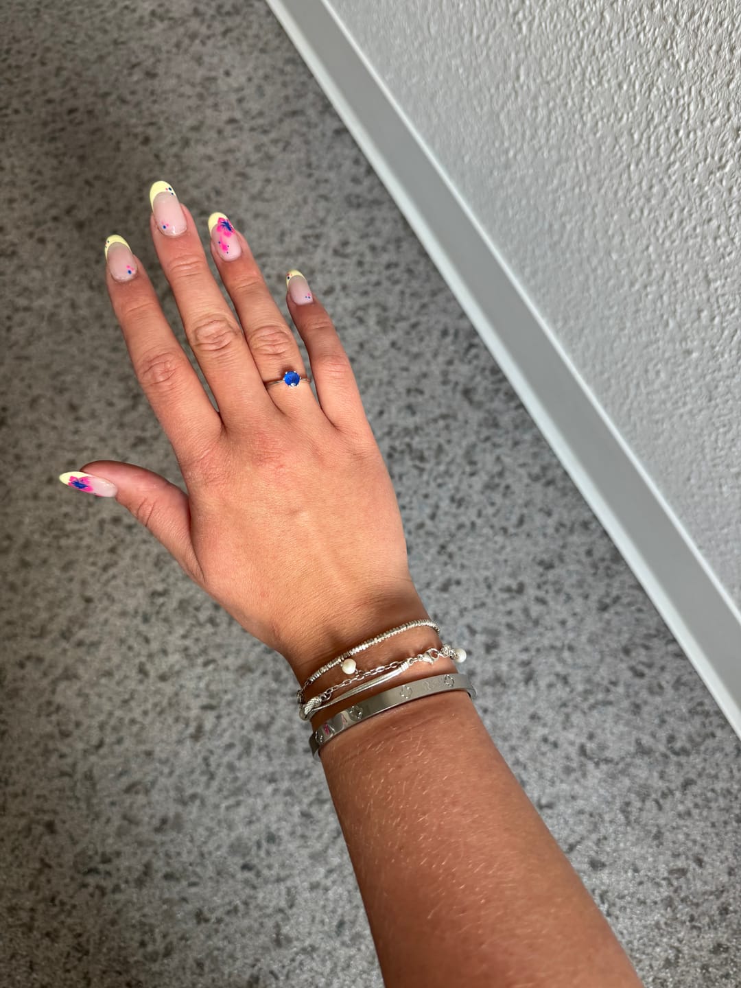Customer photo review of Shine Clover Armreif | 18K vergoldet