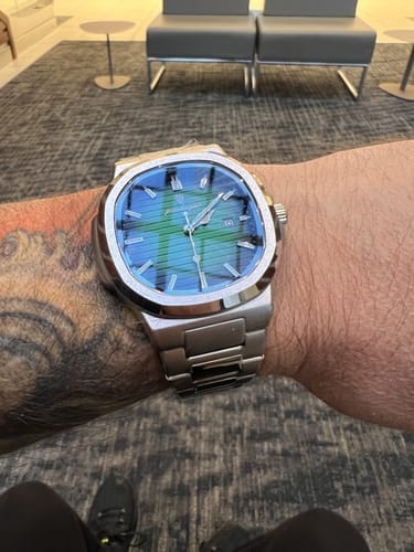 Customer photo review of Poedagar Deluxe Edition® Watch