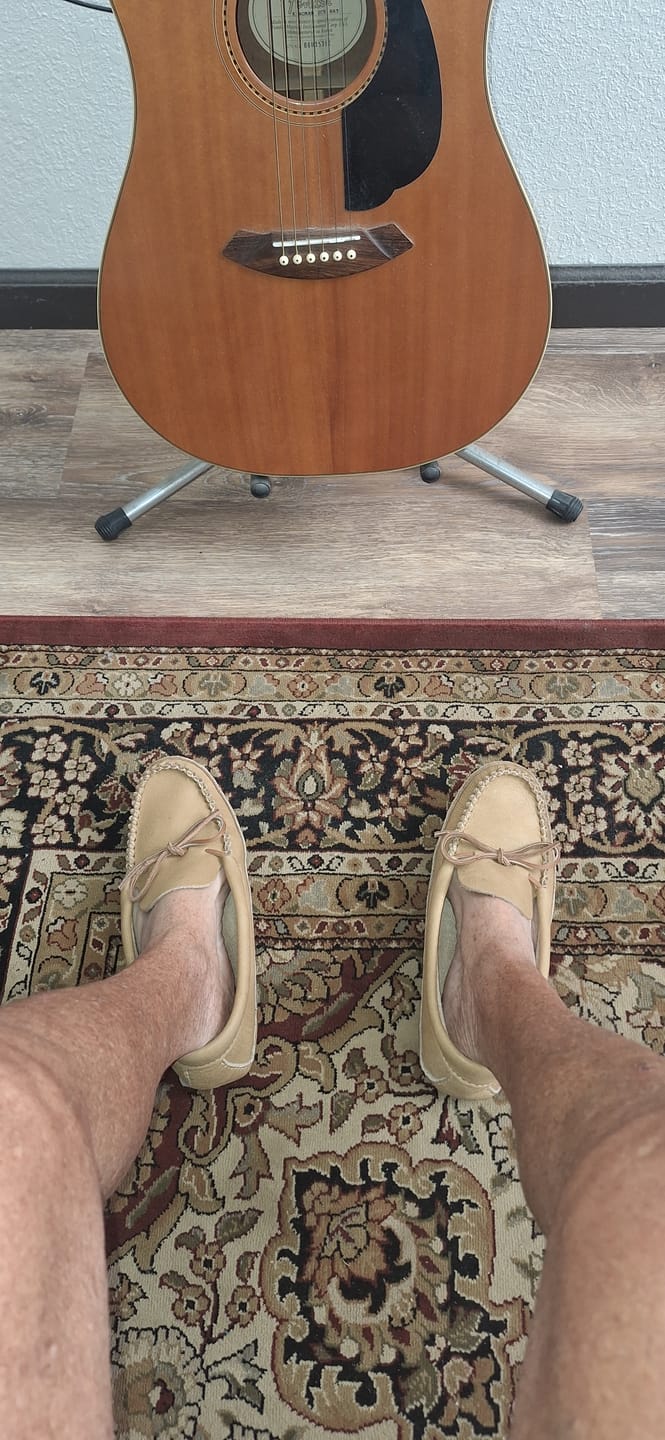Customer photo review of Men's Soft Sole Moose Hide Leather Moccasins