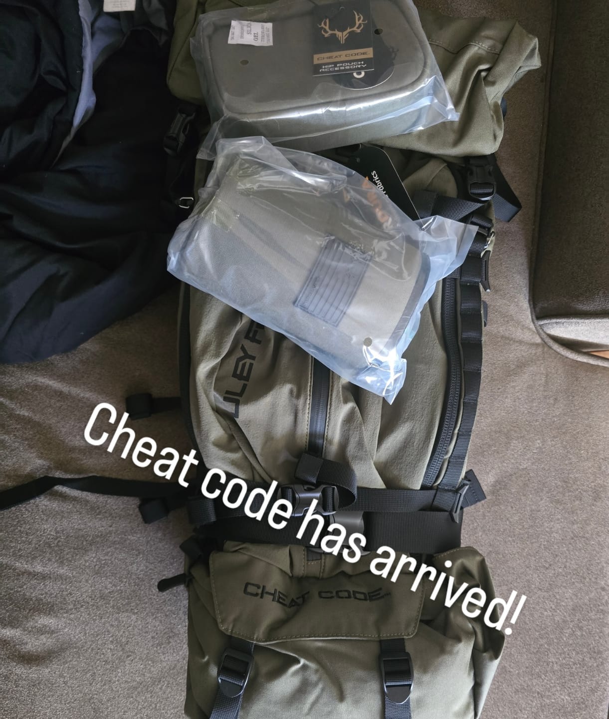 Customer photo review of Cheat Code Hunting Pack