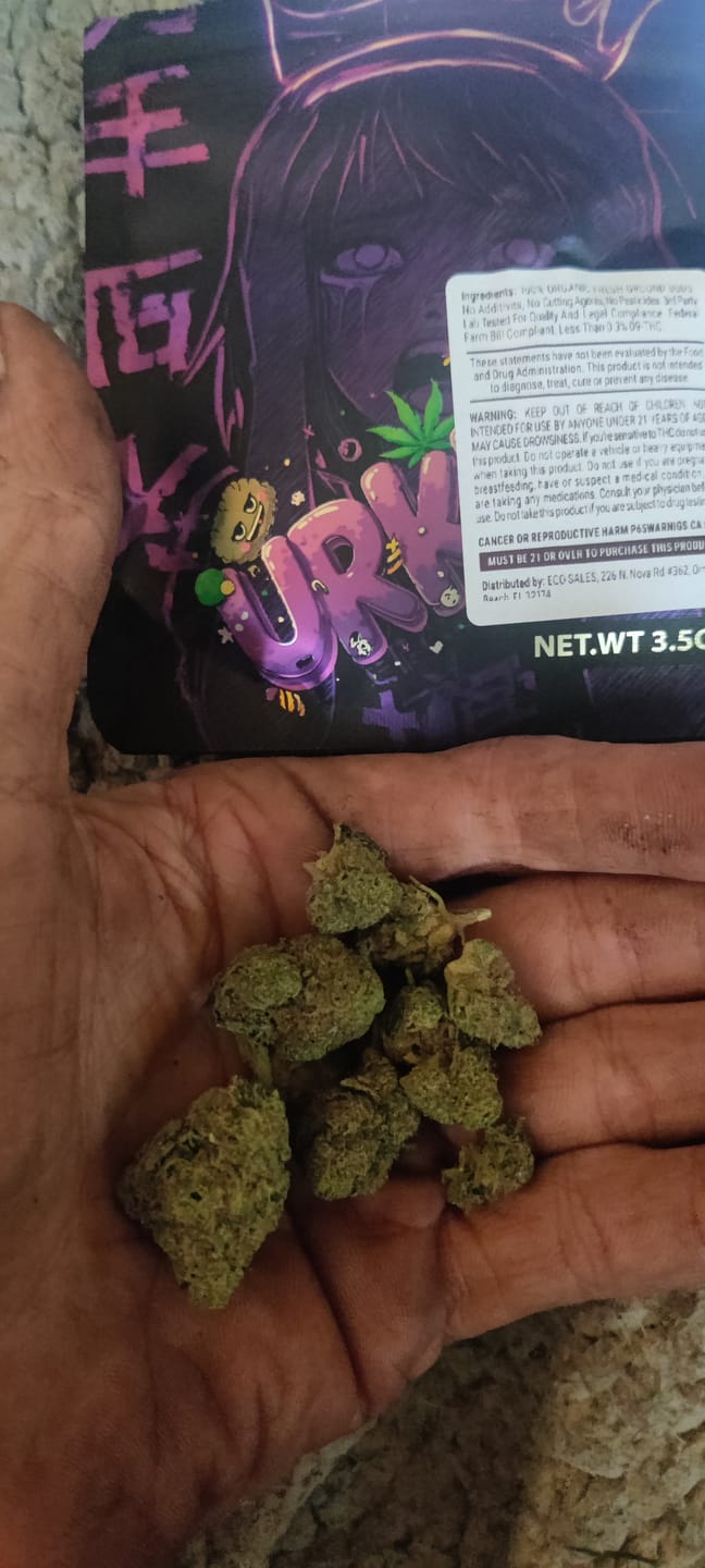 Customer photo review of Alaskan Thunder - Sativa