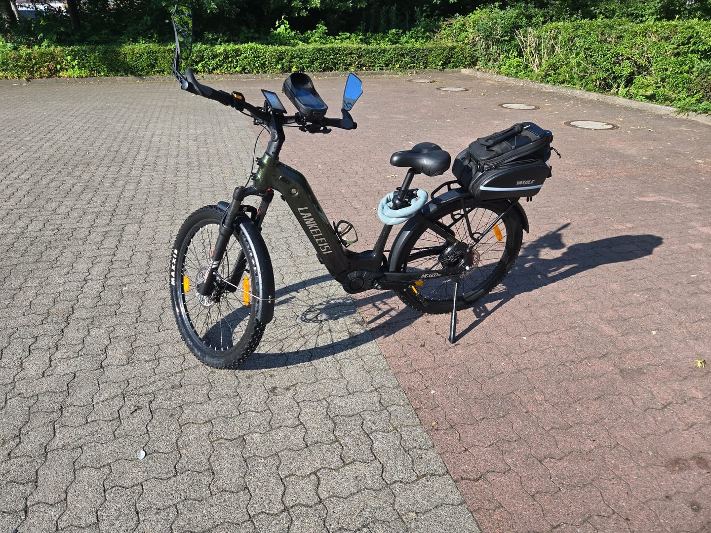 Customer photo review of Lankeleisi MG600 Lite 250W 27.5" Electric Trekking Bike 720Wh SUV E-bike with Switchable Sensor 36V 20Ah Battery