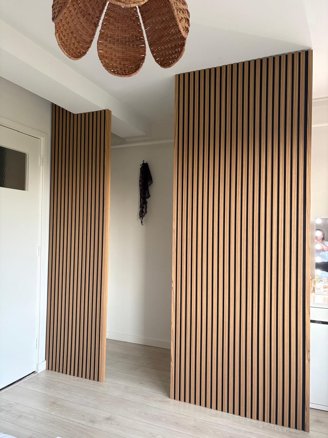 Customer photo review of AkuPanel Eindlat Rustiek Eiken Hout 240cm Afwerklijst