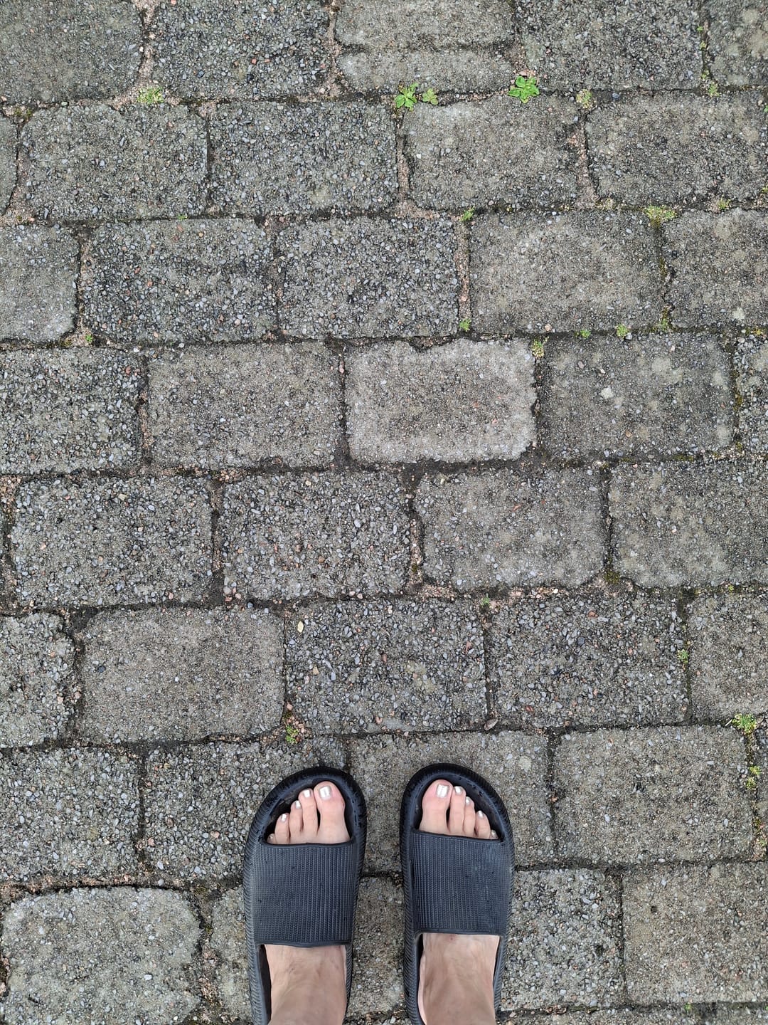 Customer photo review of HappyFlops Original
