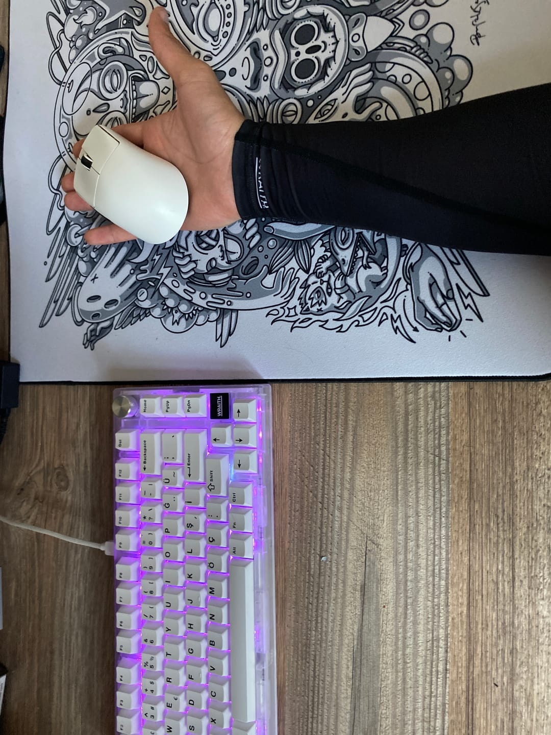 Customer photo review of Wraith Esports Arm Sleeve