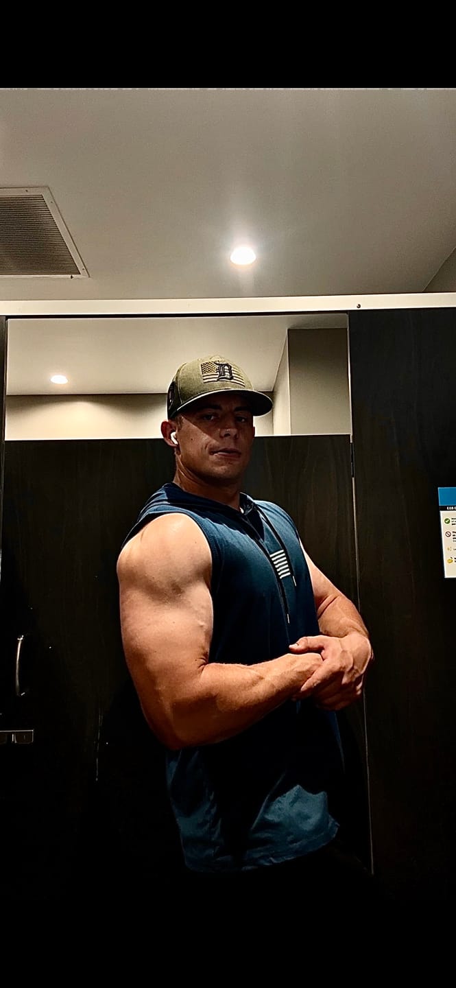 Customer photo review of 🎁 Add 2 Inches to Your Arms: The 1,000-Rep Gauntlet Workout Program (100% off)