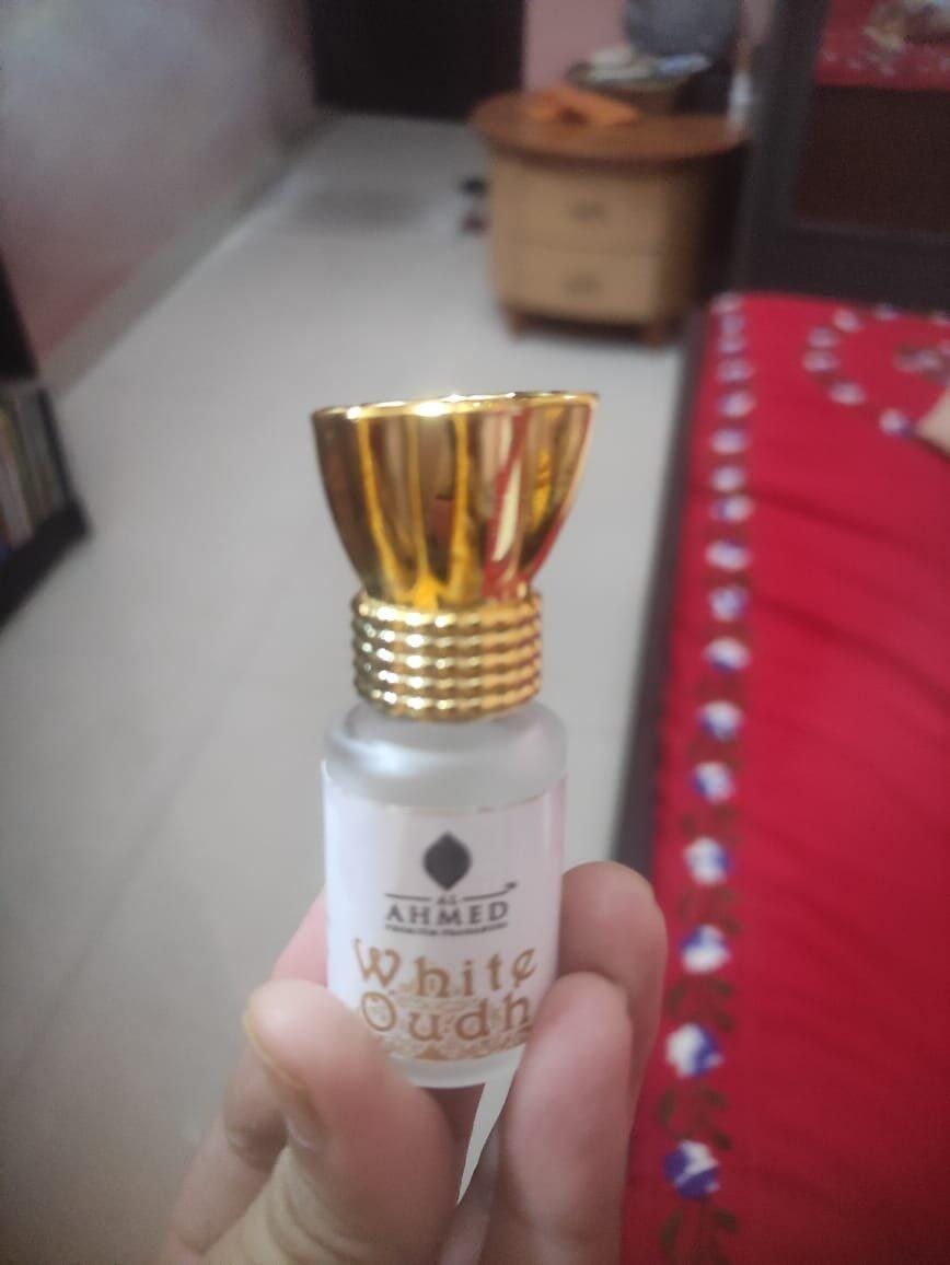 Customer photo review of PREMIUM WHITE OUD & MUSK AMBER ATTAR - COMBO OFFER