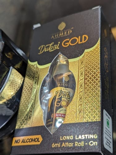 Customer photo review of Al Ahmed Dubai Gold Attar Roll on Perfume | Long lasting Fragrance Perfume For Men and Women | 100% Alcohol Free Attar Perfume | 6ml)