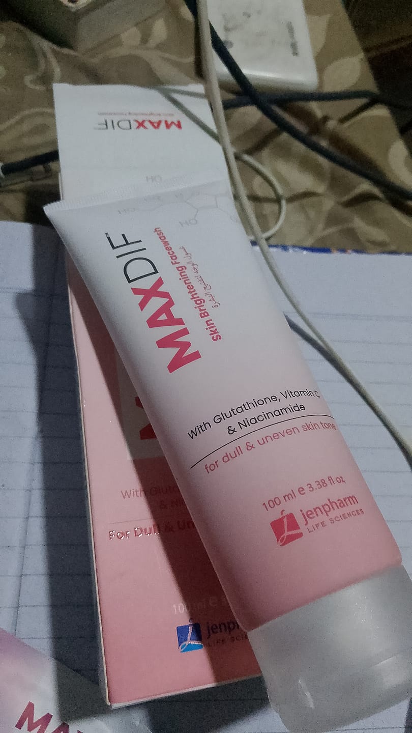 Customer photo review of Maxdif Facewash