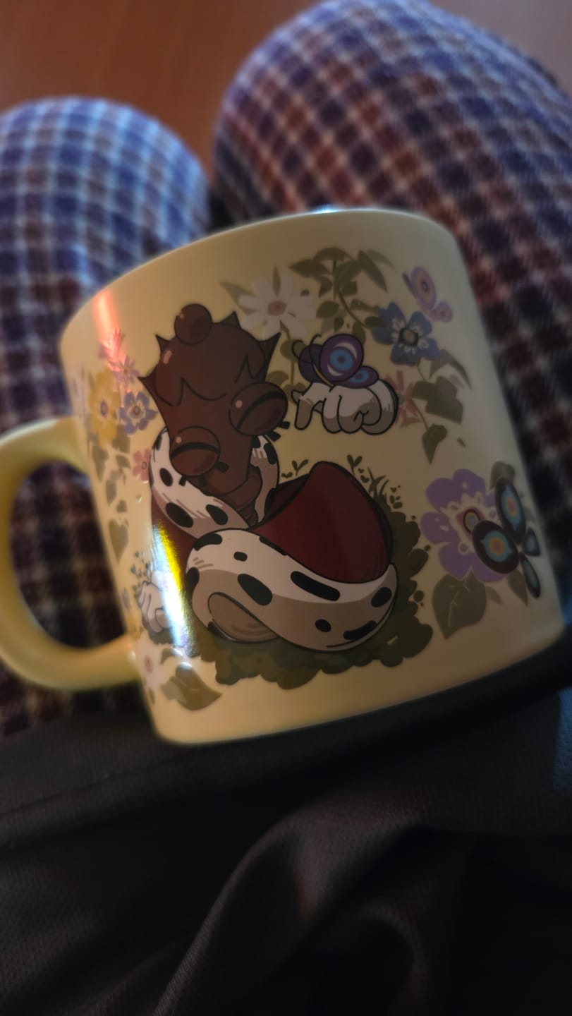 Customer photo review of Queenie Heat Changing Mug