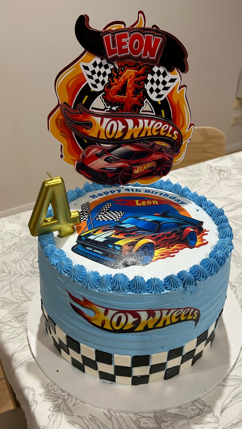 Customer photo review of Hot Wheels Cars Inspired  - Edible Icing Toppers