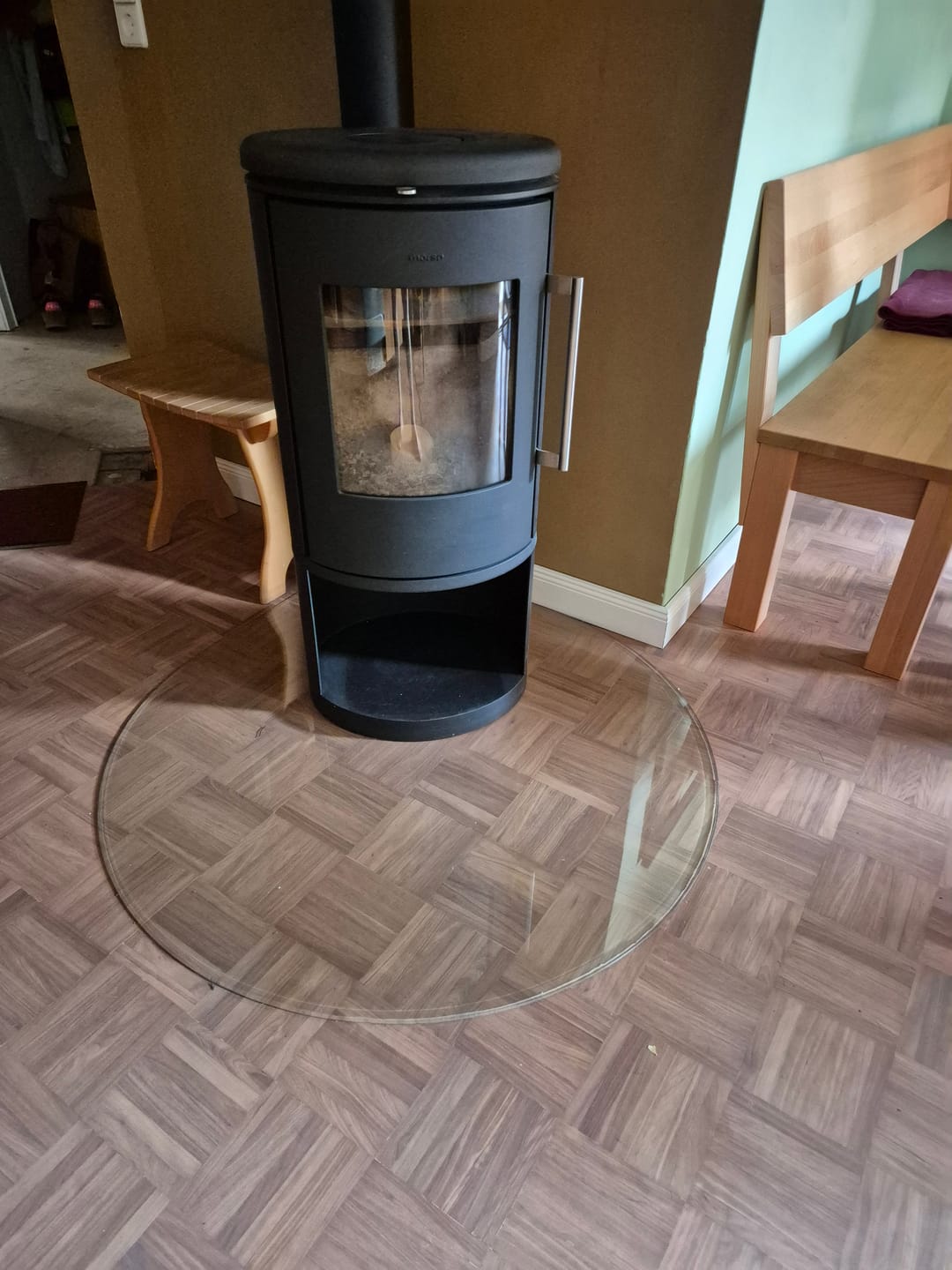 Customer photo review of Glasplatte Kamin, Funkenschutzplatte Glas für Kaminofen - Rechteck
