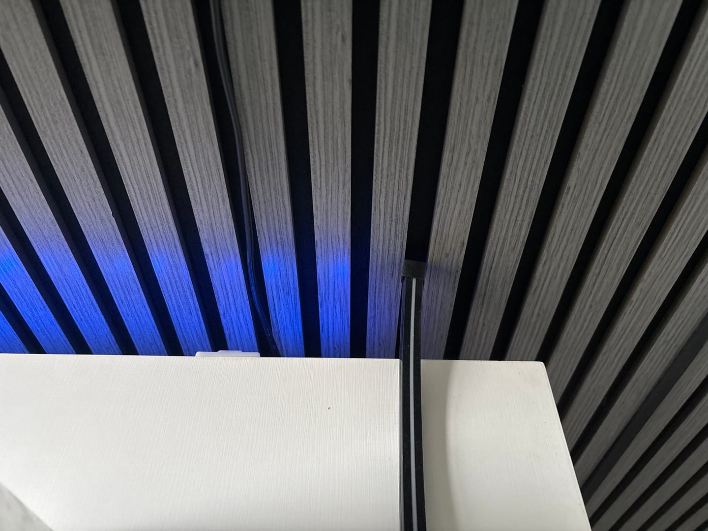 Customer photo review of Premium LED light kit 4 x 240cm LED Light Strips