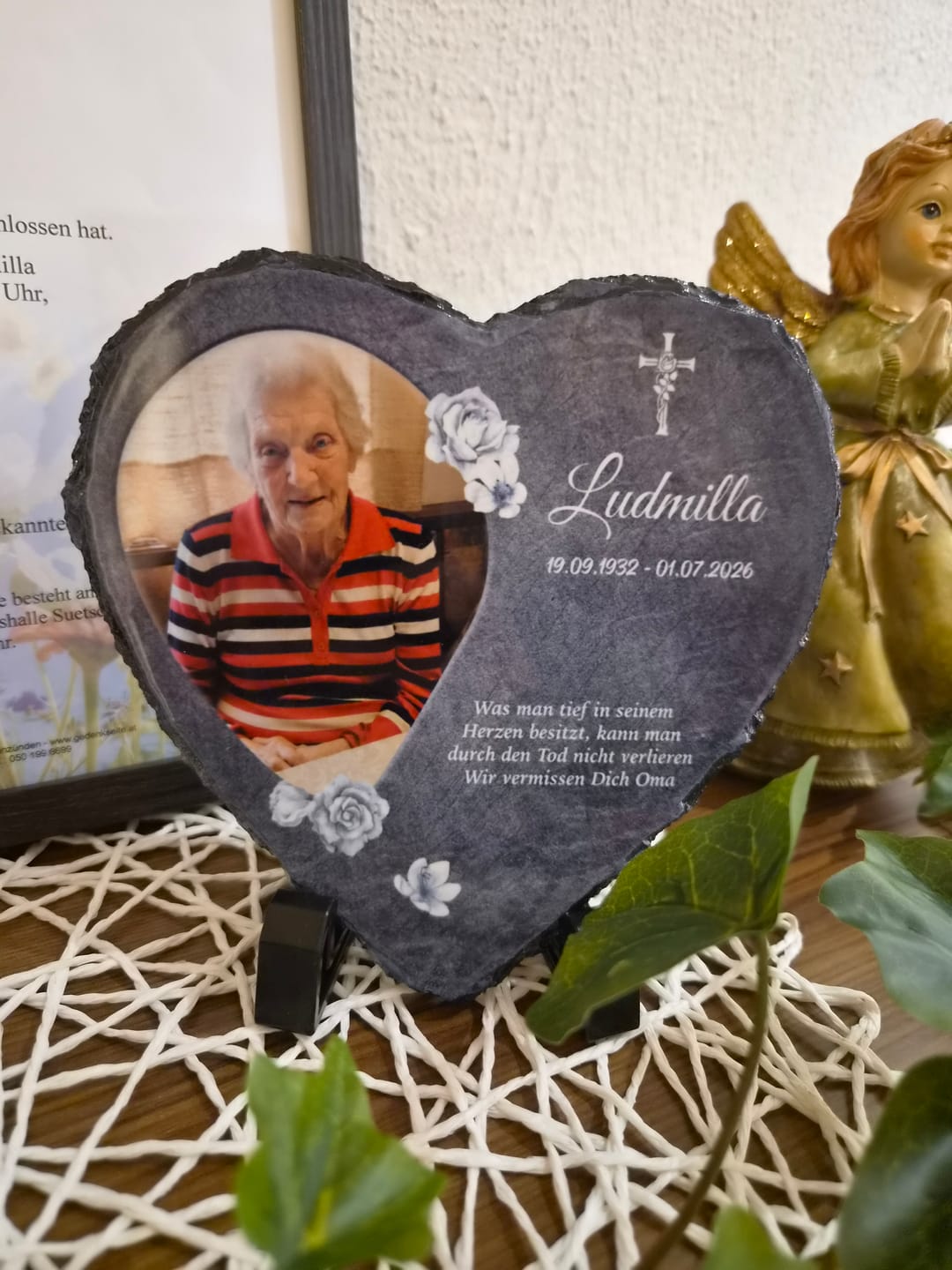 Customer photo review of Liebe hört nicht auf - Personalisiertes Schieferherz als Andenken an geliebte Verstorbene