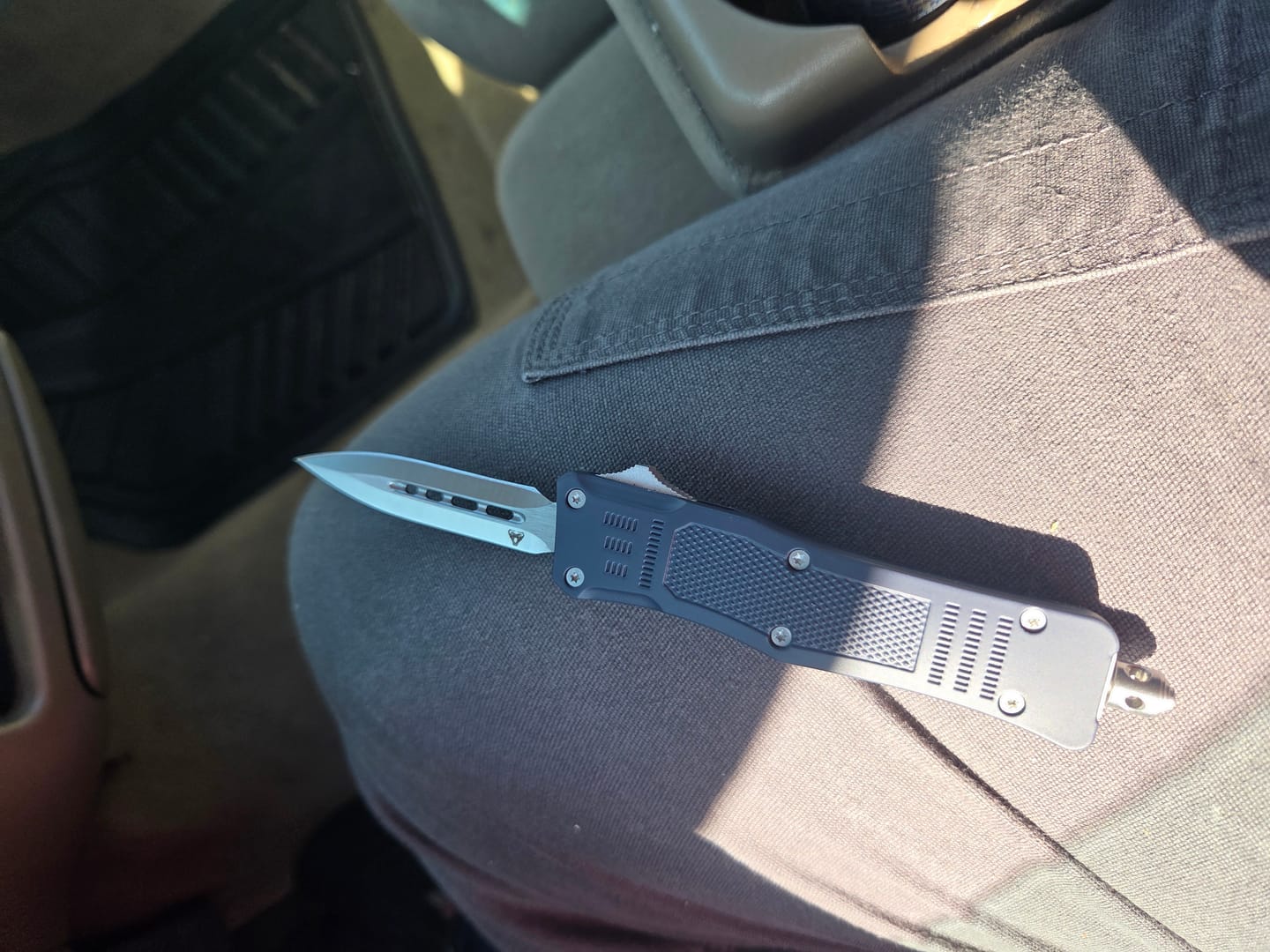 Customer photo review of OTF Mystery Knife Bundle