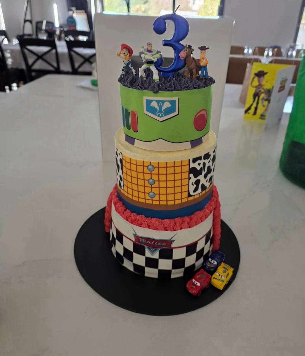 Customer photo review of Toy Story Inspired - Icing Cake Wrap 2