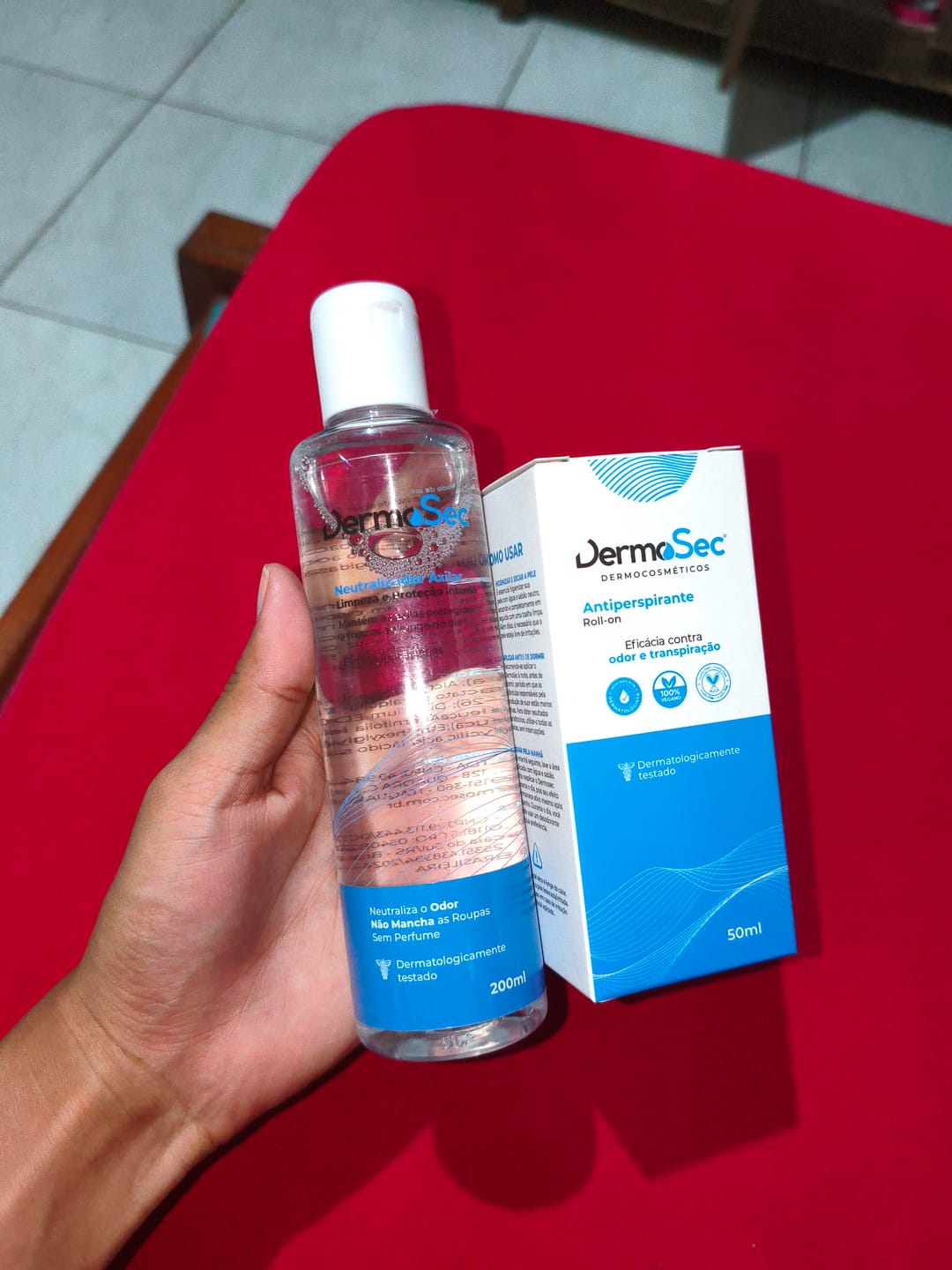 Customer photo review of Kit Axilas Secas & Sem Mau cheiro - Contra Suor Excessivo e Mau Odor 200ml
