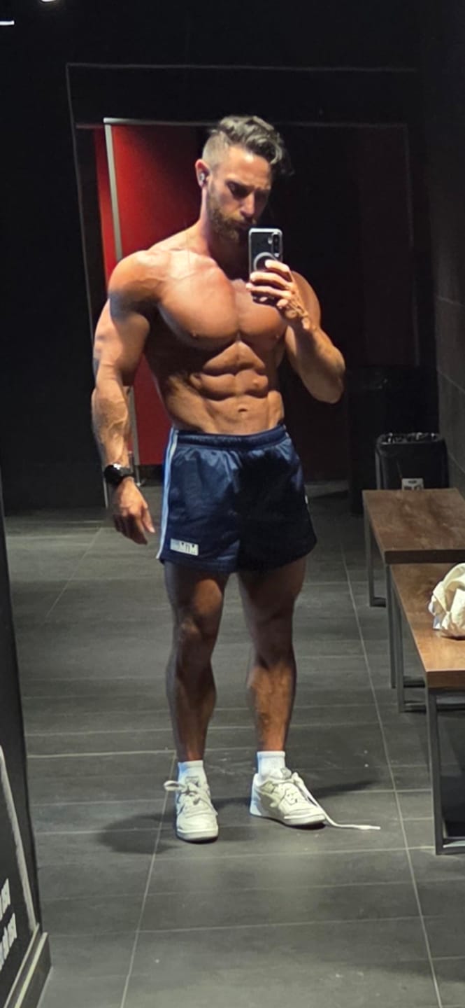 Customer photo review of Original Short Shorts - Navy