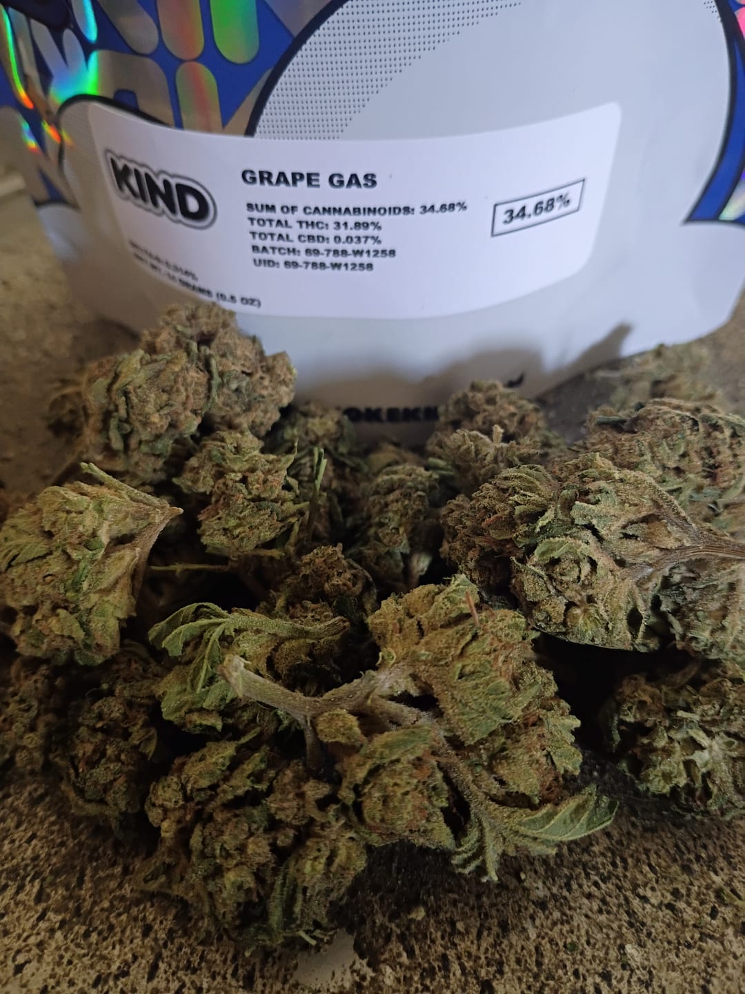 Customer photo review of Grape Gas - 14 Grams - Hybrid