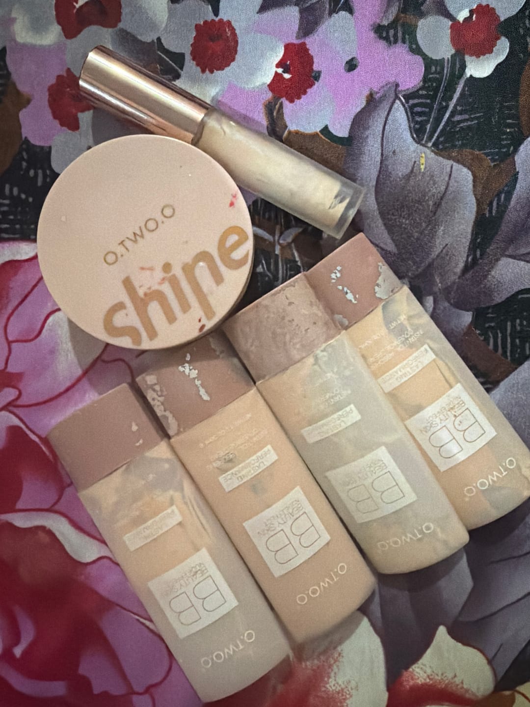 Customer photo review of O.TWO.O HIGH COVERAGE LIQUID CONCEALER