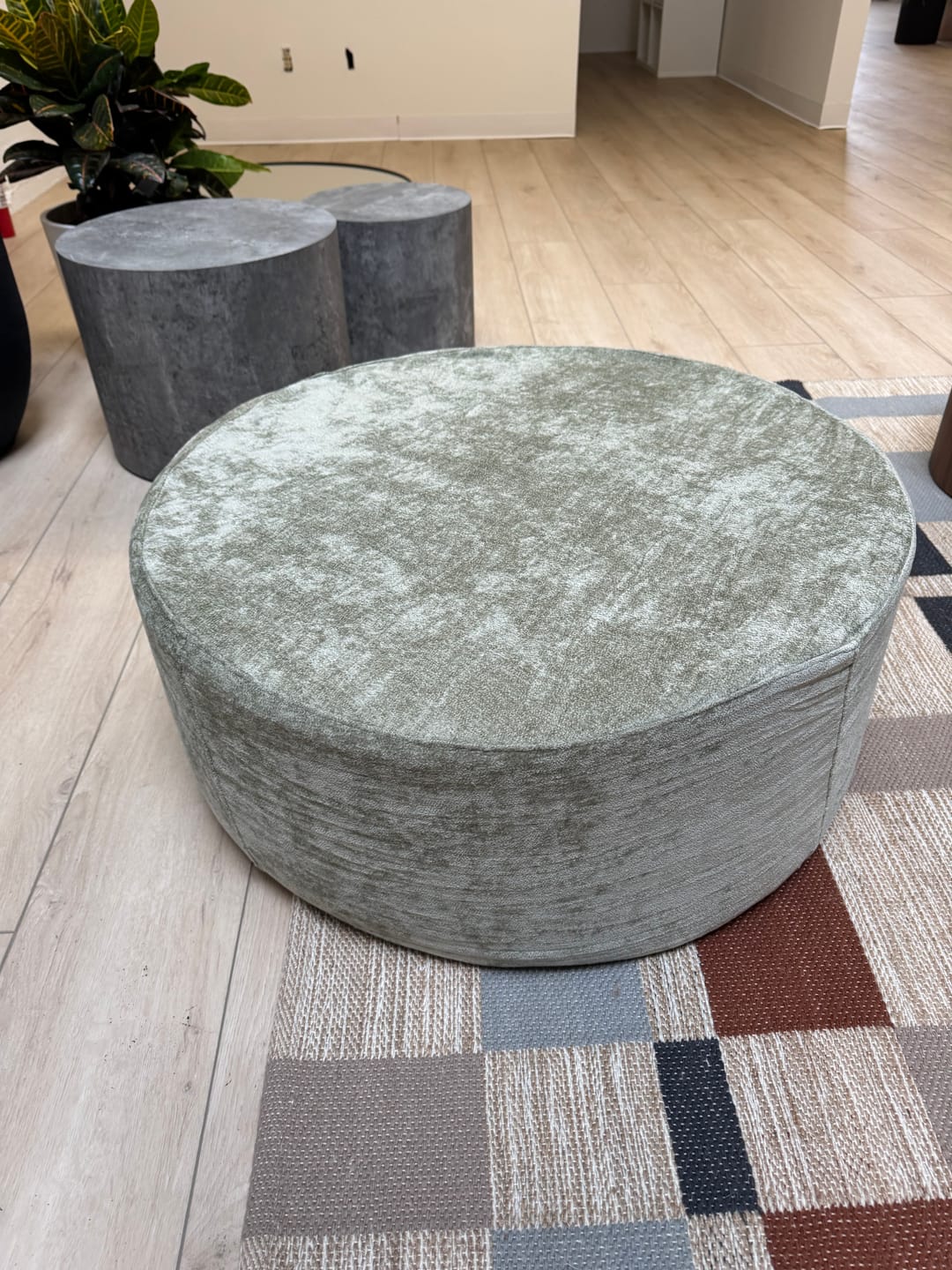 Customer photo review of C8 Round Pouf Ottoman