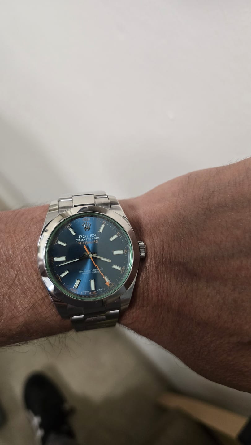 Customer photo review of Rolex Milgauss 40MM 116400GV GV / Z-Blue Blue Dial Smooth Bezel Stainless Steel Oyster Bracelet