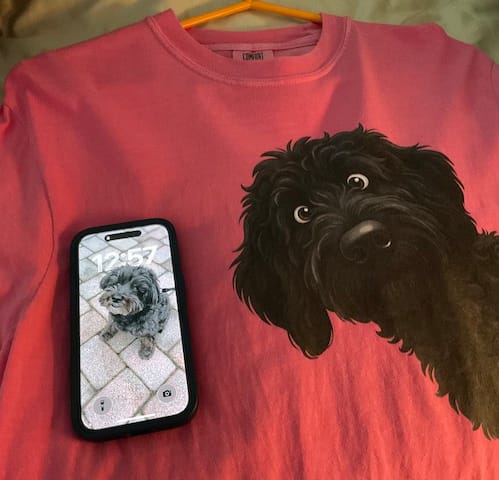 Customer photo review of Funny Peeking Black Goldendoodle Signature T-Shirt