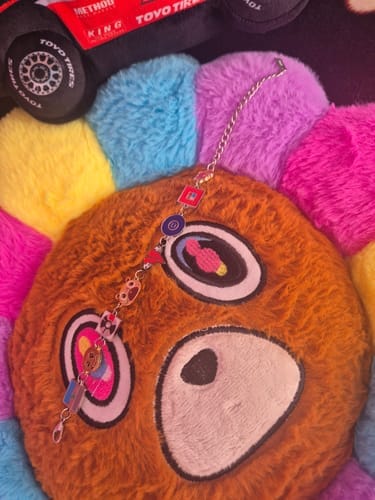Customer photo review of KanYe West Bracelet Pulsera de Charms KanYe Wes