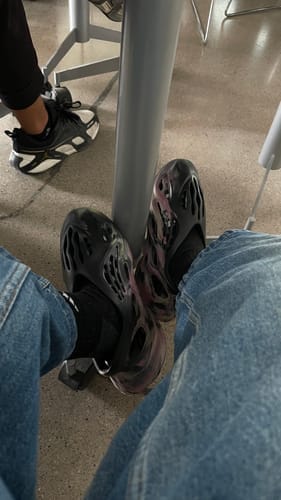 Customer photo review of Yeezy Foam Runner 1:1 (muchos modelos)