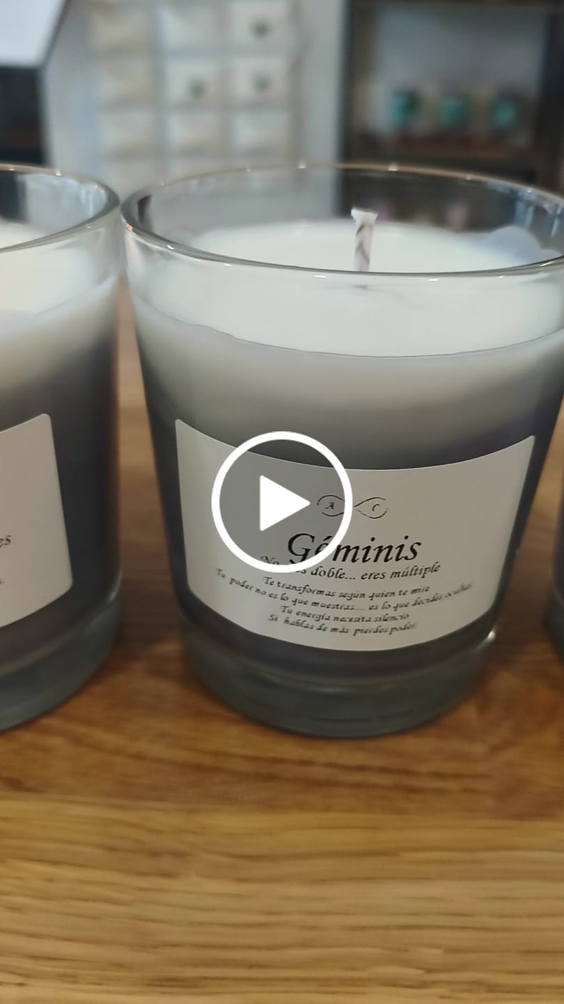 Customer video review of MECHAS PARA VELAS ENCERADAS Y CORTADAS A MEDIDA