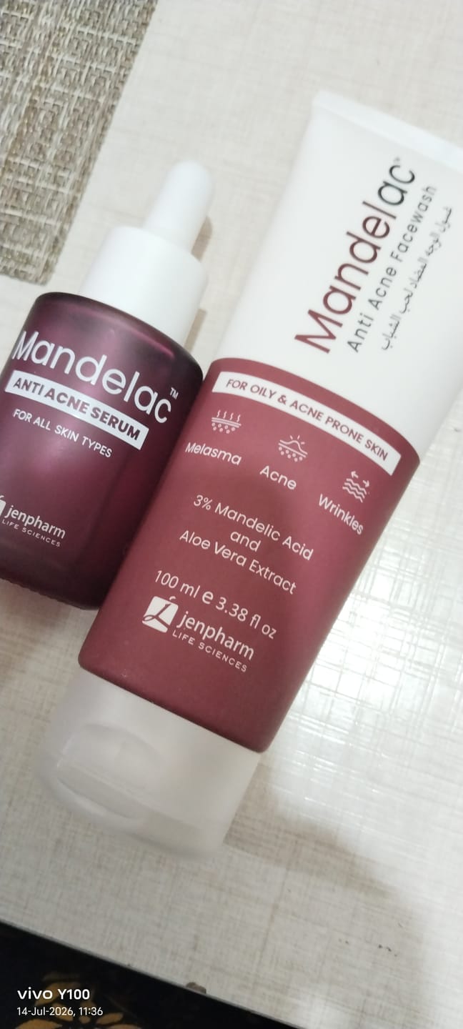 Customer photo review of MandelAC Facewash