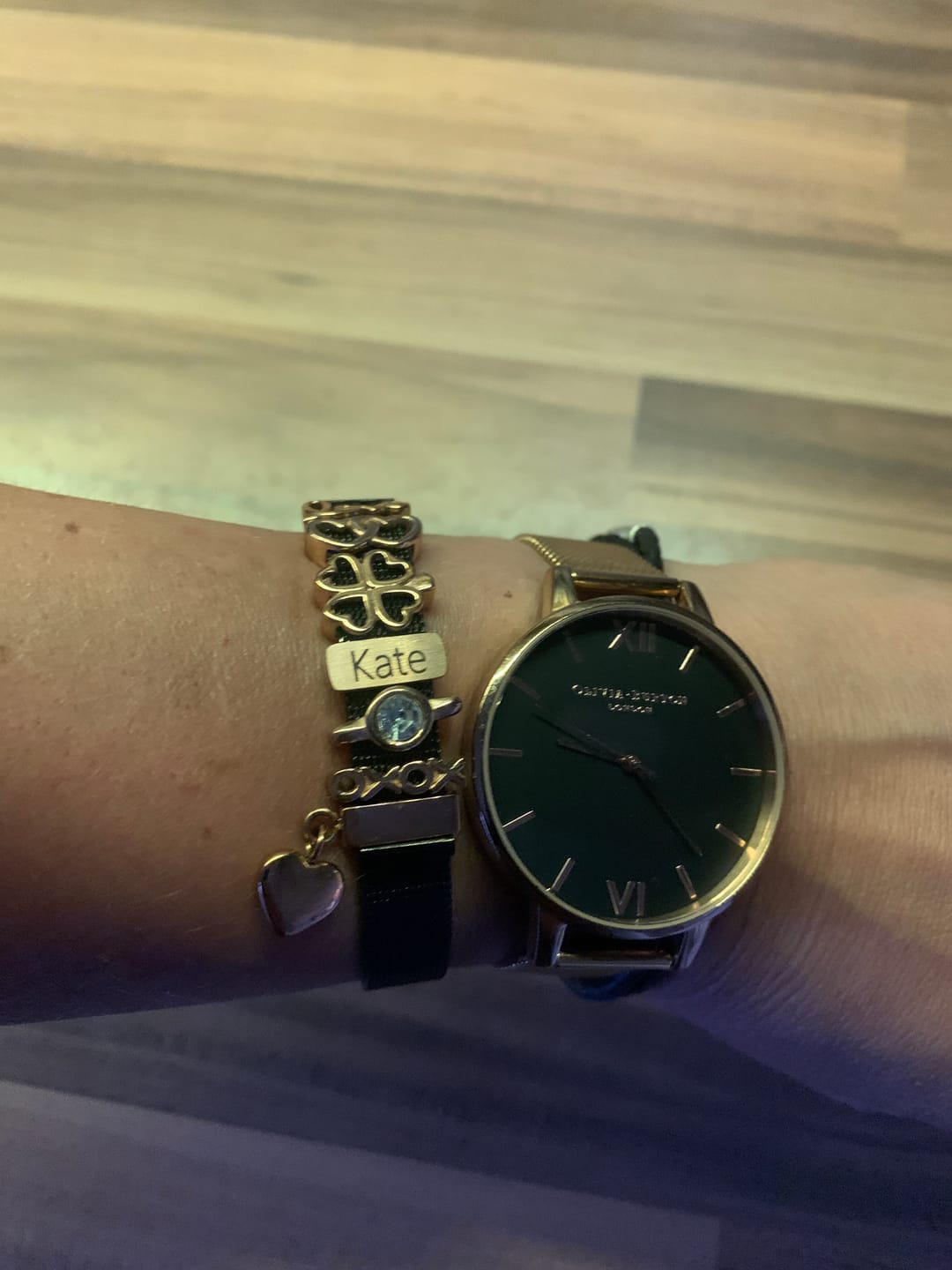 Customer photo review of Mesh charm name rosé gold