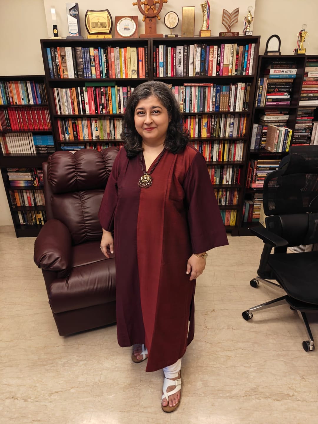 Customer photo review of Wine Duo Front Zipper A-line Silk Slub Kurta