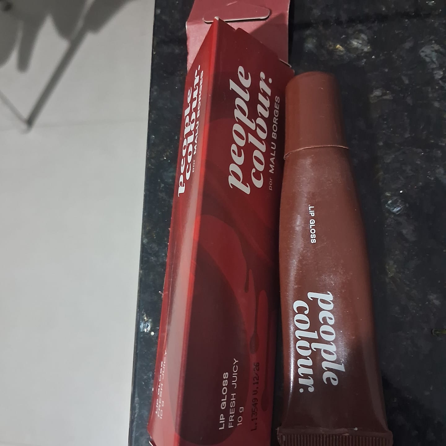 Customer photo review of Lip Gloss Fresh Juicy